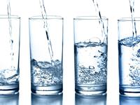 Ile wody należy pić w ciąży?